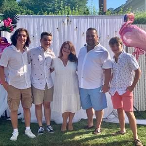 Meet your Posher, Lishele